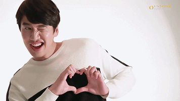 一个上午看了几十遍光洙的广告gif 已经中毒