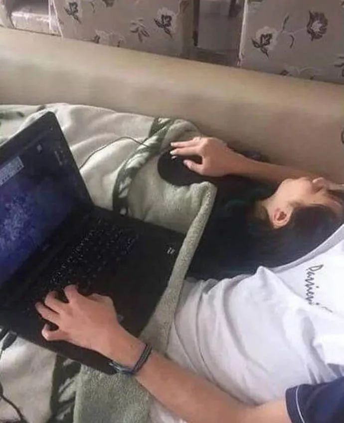 如果你的女朋友是平胸