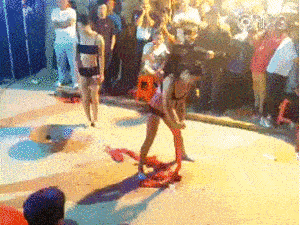 唉，还不是为了生活