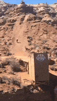 不是技术不行,是因为路不平!