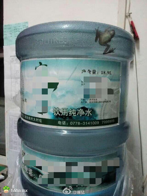 大概学校里卖的桶装水真的是泉水吧…