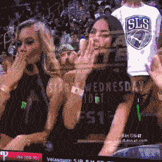 美女这个吻,我要了~~~噢,不,不!不是你,不是你啊!大叔