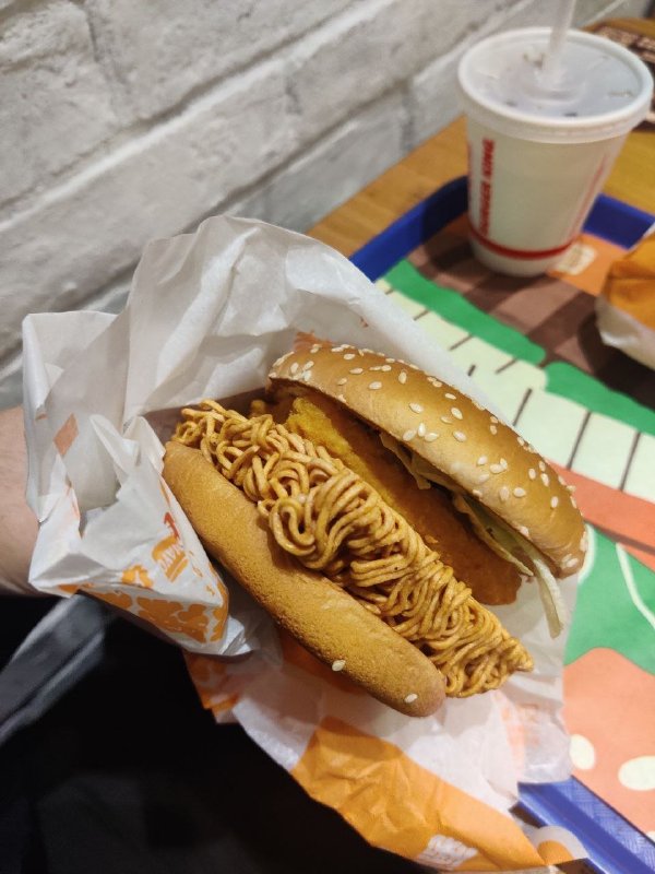 新版方便汉堡，看着就好吃