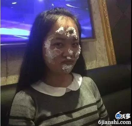 妹子一定是雪花膏摸的有点多