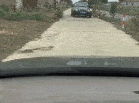 哥们，你让个路也太风骚了