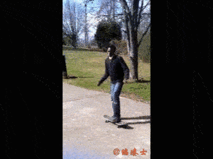 第一次玩滑板，有句妈卖批不知当不当讲…