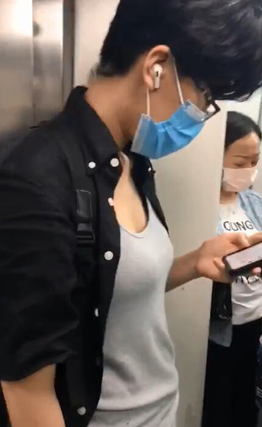 安能辩我是雌雄