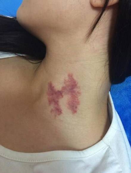 妹子昨晚干坏事了吧