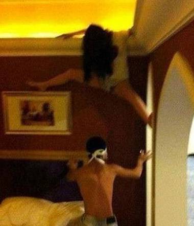 女汉子教你玩躲猫猫