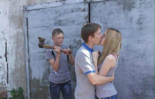 再秀恩爱哥就劈下去