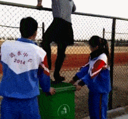 隔着屏幕感到痛