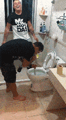 为了通马桶也是拼了