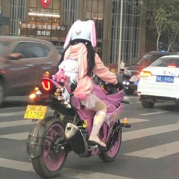 这摔一下捡东西不得捡一天