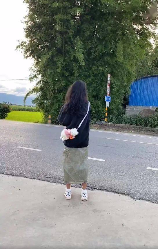 怎么也不穿这个牌子的：《尿素》