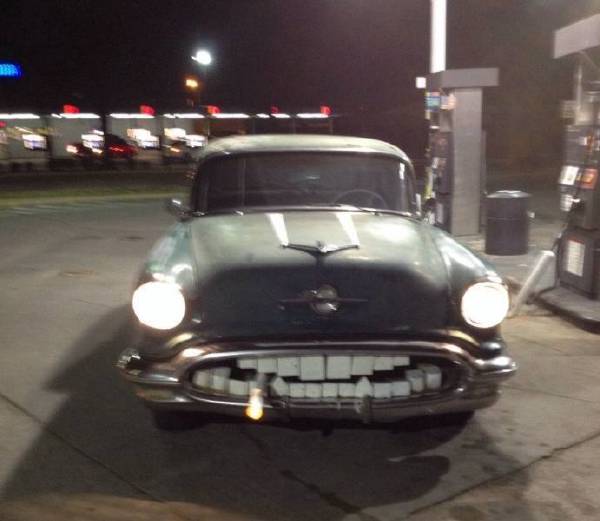 爱抽烟的汽车人