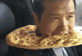 司机也不容易，连个吃饭的时间都没有