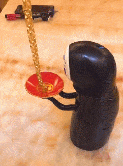 吃太多不能消化的存钱罐