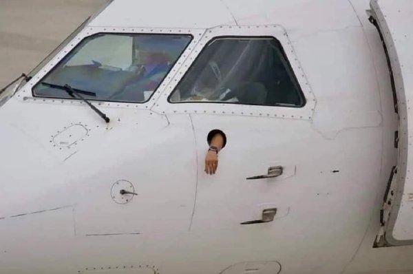 驾驶员弹烟灰用的