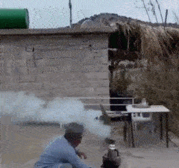 这下会把老大爷吓出病的