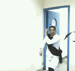 护士的病刚好，现在大夫又开始不正经了！