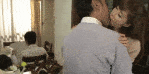 爱情的到来总是无法抵挡住！