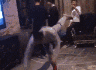 唱个歌而已，大哥你太认真啦！