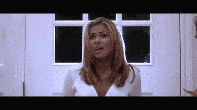 我一直很疑惑，为啥遇到危险，这么多东西，女主要选择一个香蕉呢？