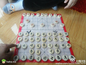 外甥要吃汉堡，我说行啊，下赢我我就给你买