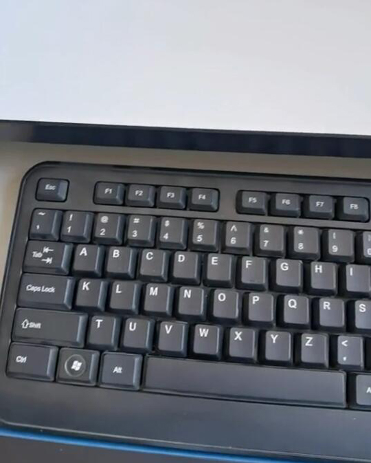 哼，就算这样也照样影响不了我打CSGO