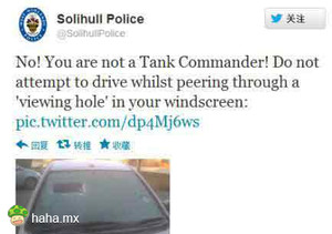 下雪天英国人好懒啊！ 挡风玻璃上拨拉一个小窗口的雪就直接上路