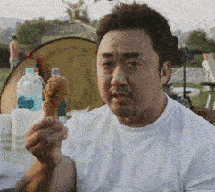 炸鸡腿的正确吃法，好饿啊，现在就想试试.....