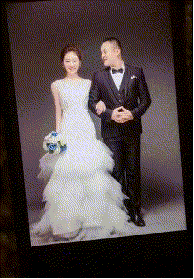 一看大姐是个开朗的人